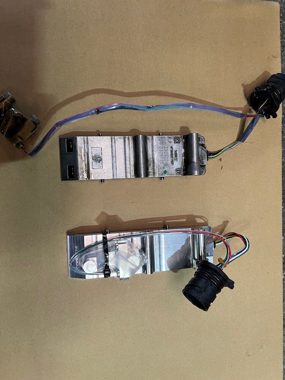 PDK ギアポジションセンサー 新旧比較
